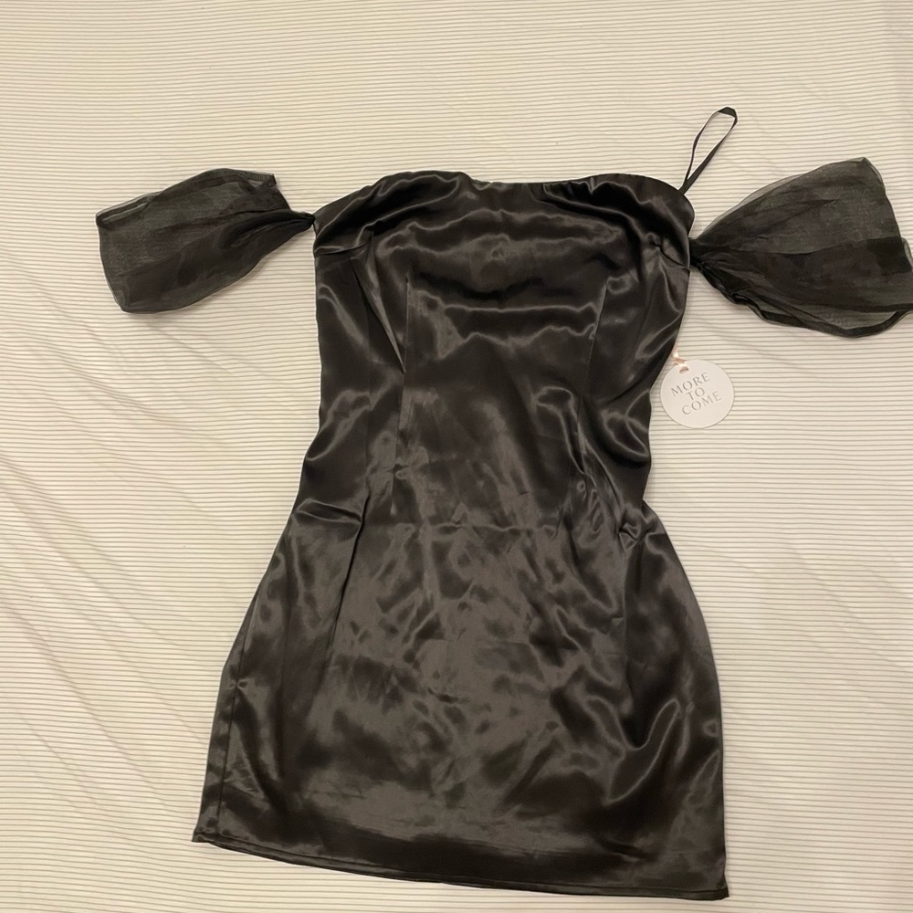 NWT Prettylittlething Dress